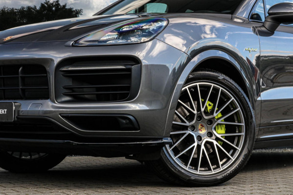 Porsche Cayenne Coupé 3.0 E-Hybrid - MATRIX - PANO - SPORT CHRONO - COMFORTSTOELEN