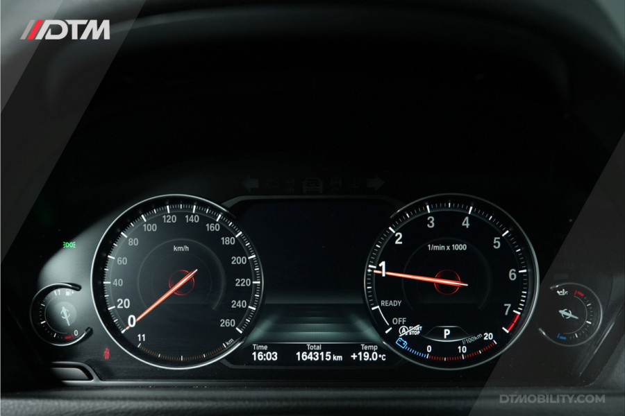 BMW 3 Serie Touring 318i M-Sport | Trekhaak | Leder