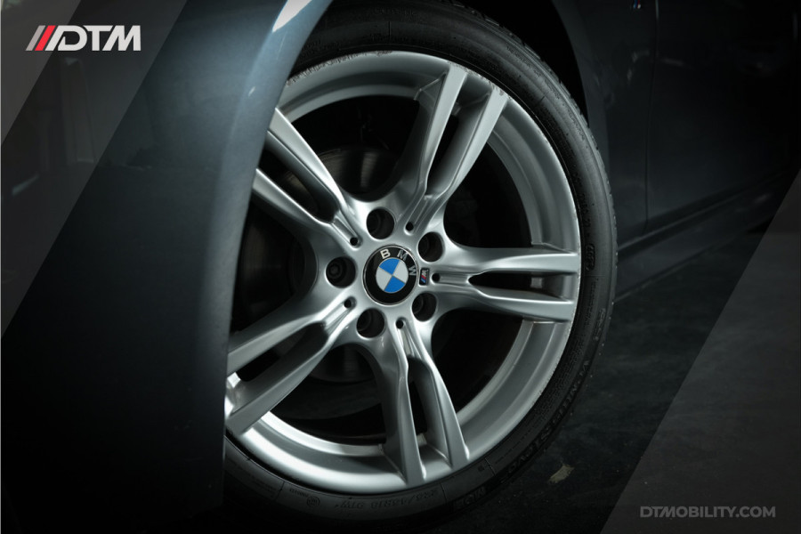 BMW 3 Serie Touring 318i M-Sport | Trekhaak | Leder