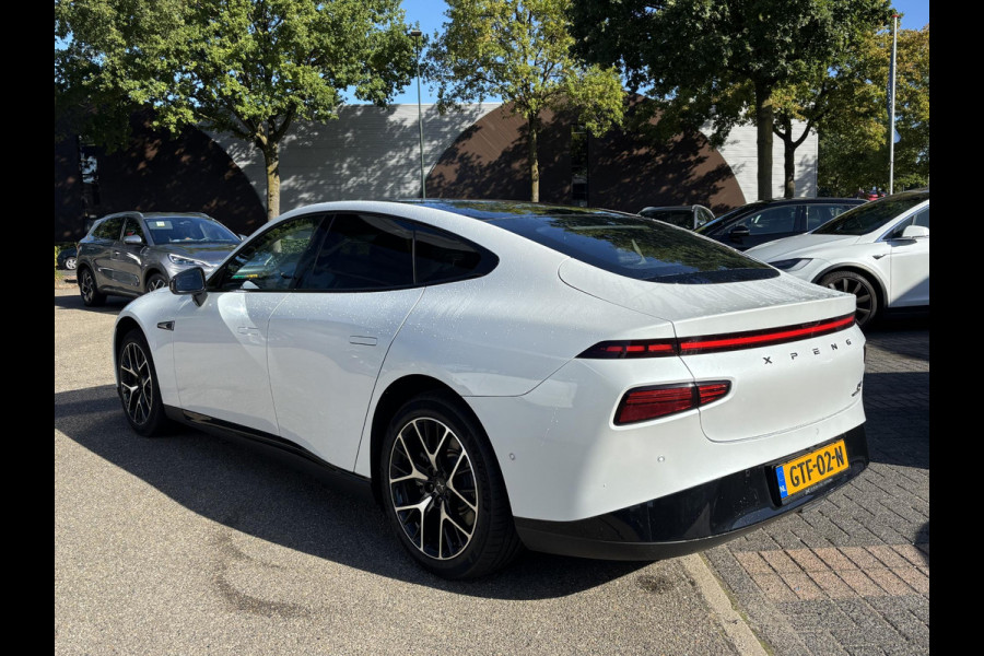 XPeng P7 AWD Performance 86 kWh VAN: 49.900,- VOOR: 46.877,- UW HERFSTVOORDEEL: 3.023,- | UNIEKE KMSTAND! | ORIG. NL GELEVERD.