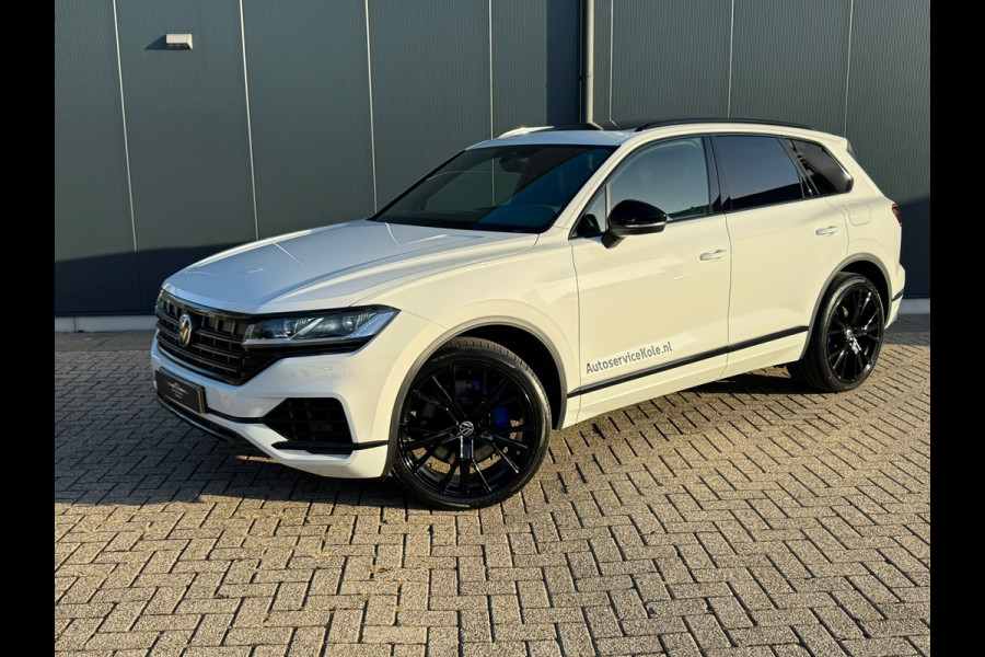Volkswagen Touareg 3.0 TSi 4MOTION * Blackstyle * Panorama * Trekhaak * Side Assist *