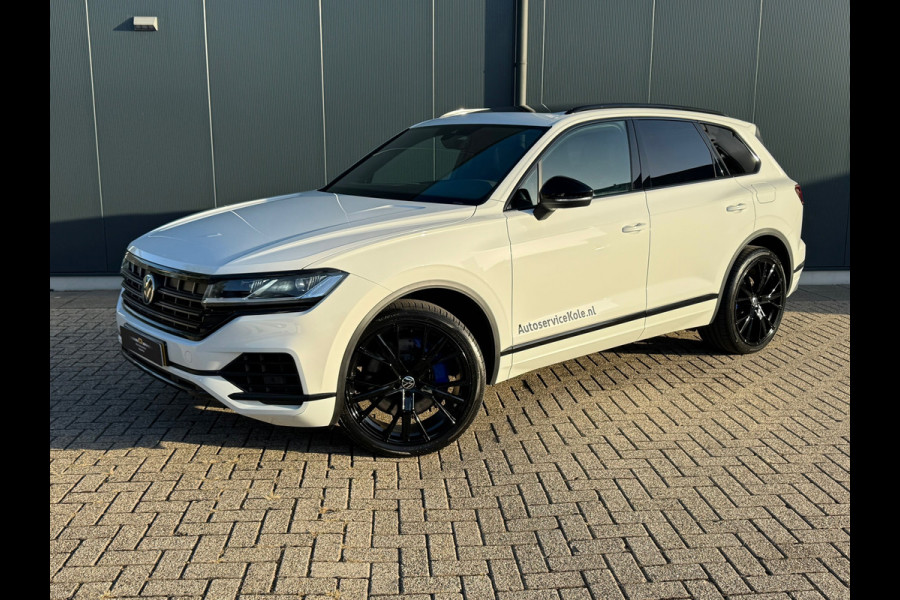 Volkswagen Touareg 3.0 TSi 4MOTION * Blackstyle * Panorama * Trekhaak * Side Assist *