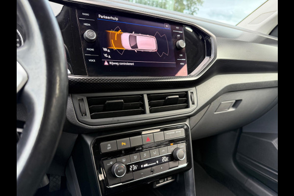 Volkswagen T-Cross 1.0 TSI 110PK Life - Climate - Parkeerhulp - Media Apple/Android - Cruise Volkswagen T-Cross 1.0 TSI 110PK Life - Climate - Parkeerhulp - Media Apple/Android - Cruise