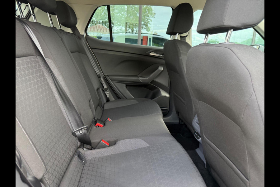 Volkswagen T-Cross 1.0 TSI 110PK Life - Climate - Parkeerhulp - Media Apple/Android - Cruise Volkswagen T-Cross 1.0 TSI 110PK Life - Climate - Parkeerhulp - Media Apple/Android - Cruise