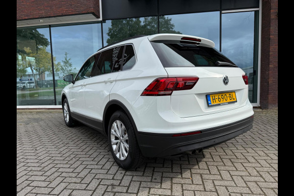 Volkswagen Tiguan 1.5 TSI Comfortline - Navi - Climate - Cruise - Parkeerhulp - Org.NL