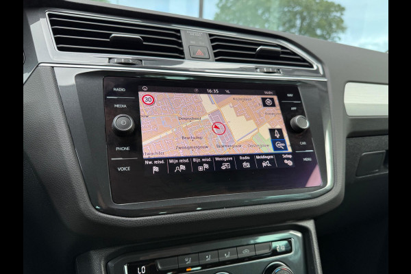 Volkswagen Tiguan 1.5 TSI Comfortline - Navi - Climate - Cruise - Parkeerhulp - Org.NL