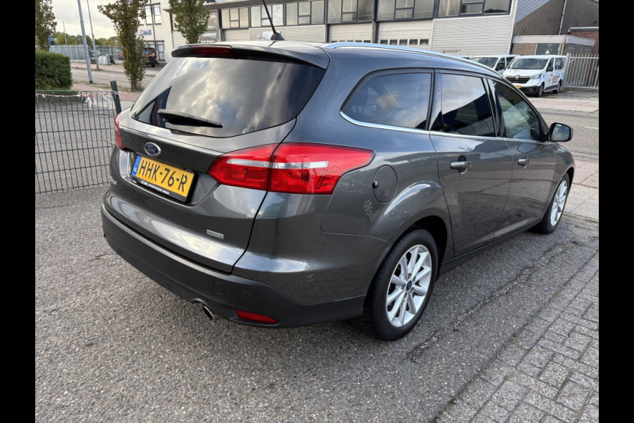 Ford FOCUS Wagon 1.5 Titanium Automaat
