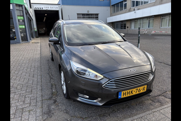 Ford FOCUS Wagon 1.5 Titanium Automaat