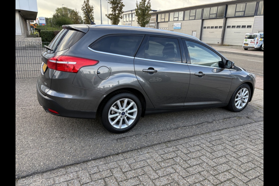 Ford FOCUS Wagon 1.5 Titanium Automaat