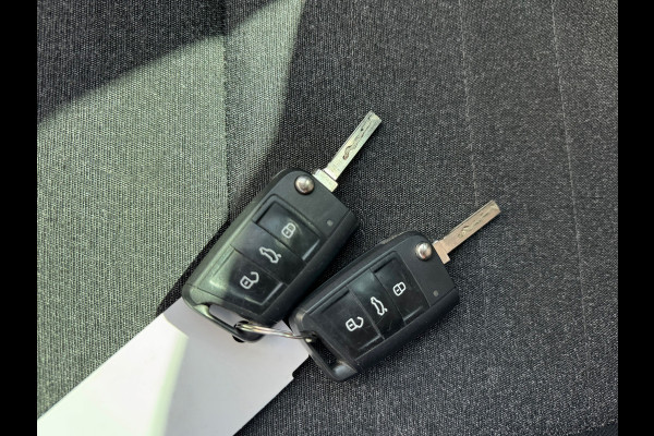 Škoda Fabia Combi 1.0 Business Edition * Navigatie * Stoelverwarming * Climate Control *