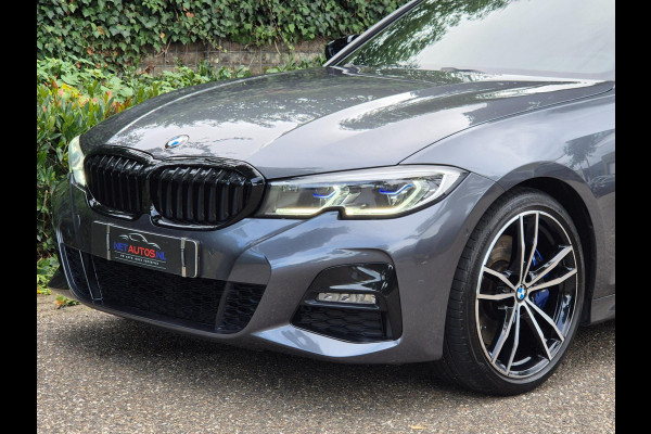 BMW 3-serie G20 330i M Edition Plus volle optielijst! Android CarPlay Pano M Stoel HUD Camera NAP NL 1e EIG Laser Spoiler M Remmen