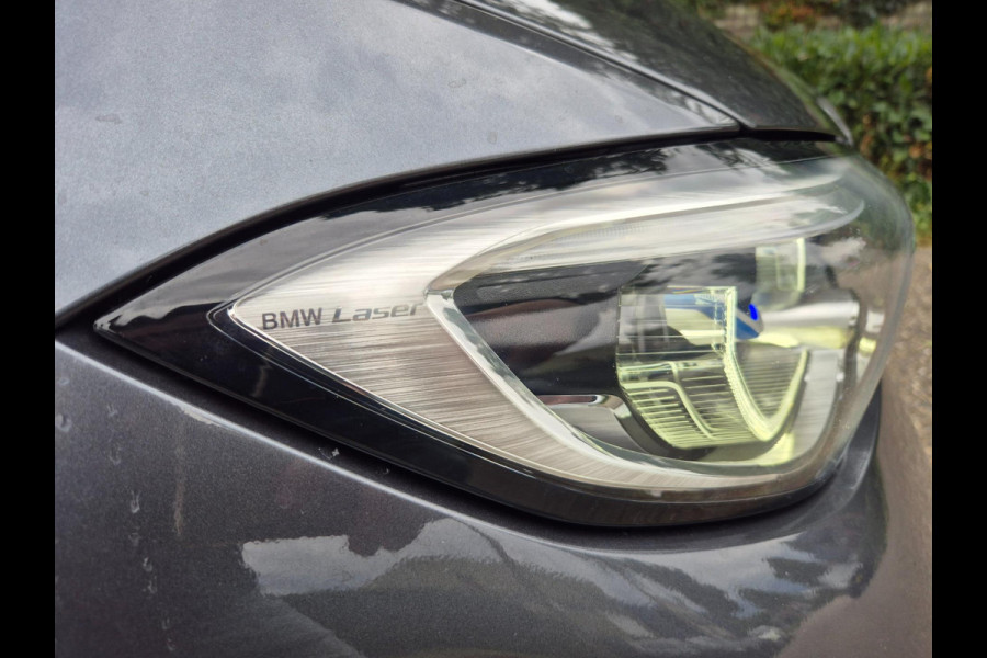 BMW 3-serie G20 330i M Edition Plus volle optielijst! Android CarPlay Pano M Stoel HUD Camera NAP NL 1e EIG Laser Spoiler M Remmen