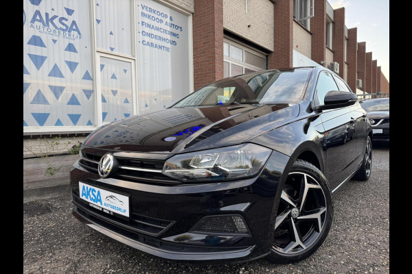 Volkswagen Polo 1.0 TSI 95pk Beats CarPlay Navigatie Stoelvw Leder 17 inch