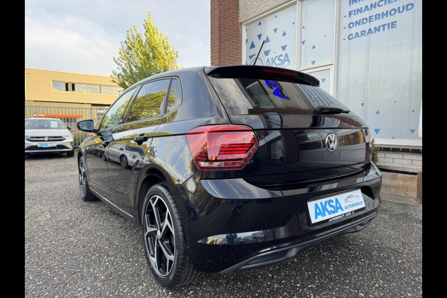 Volkswagen Polo 1.0 TSI 95pk Beats CarPlay Navigatie Stoelvw Leder 17 inch