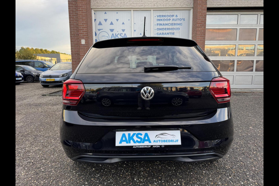 Volkswagen Polo 1.0 TSI 95pk Beats CarPlay Navigatie Stoelvw Leder 17 inch