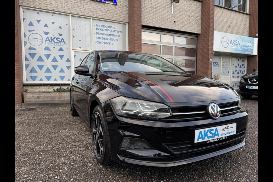 Volkswagen Polo 1.0 TSI 95pk Beats CarPlay Navigatie Stoelvw Leder 17 inch
