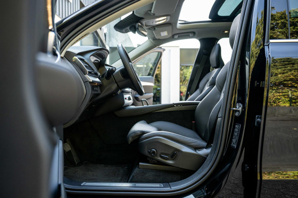 Volvo XC90 2.0 T8 Recharge AWD Ultra Bright 455pk Luchtvering