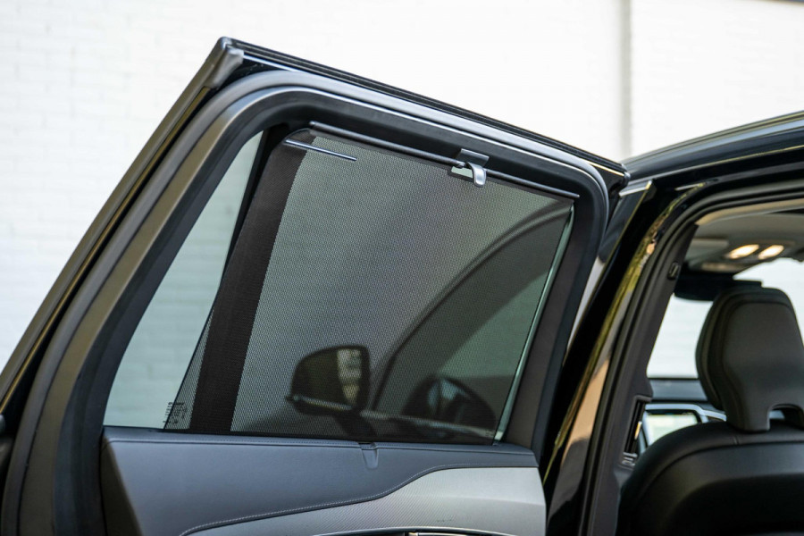 Volvo XC90 2.0 T8 Recharge AWD Ultra Bright 455pk Luchtvering