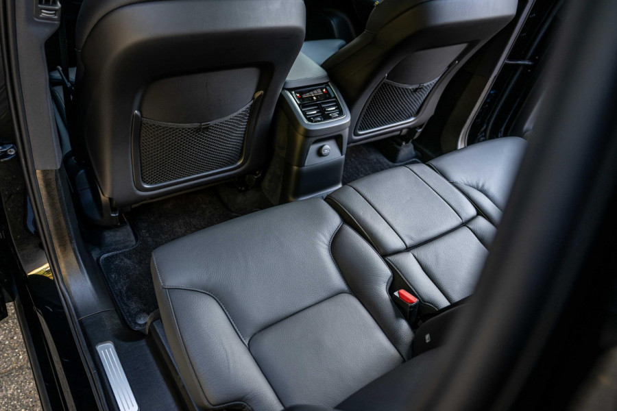 Volvo XC90 2.0 T8 Recharge AWD Ultra Bright 455pk Luchtvering