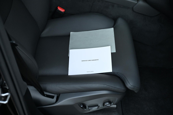Volvo XC90 2.0 T8 Recharge AWD Ultra Bright 455pk Luchtvering