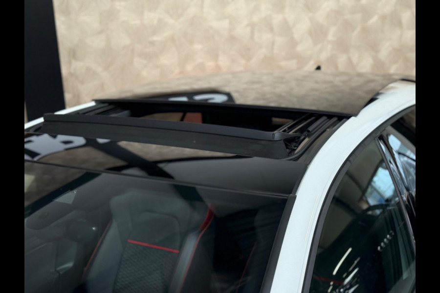 Volkswagen Golf 2.0 TSI GTI Clubsport | pano | Keyless | Downpipe | Keyless | ACC