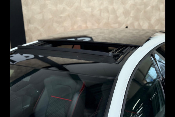 Volkswagen Golf 2.0 TSI GTI Clubsport | pano | Keyless | Downpipe | Keyless | ACC