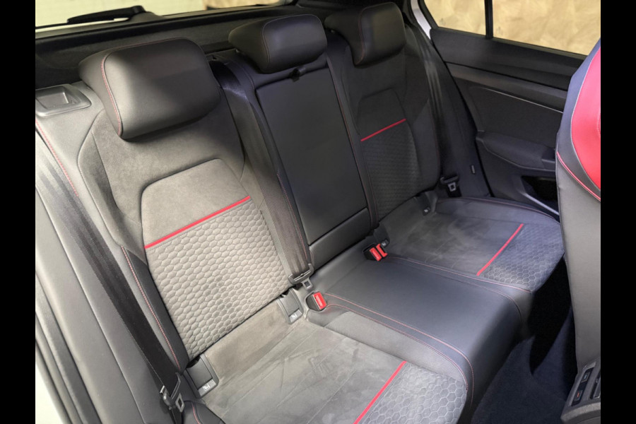 Volkswagen Golf 2.0 TSI GTI Clubsport | pano | Keyless | Downpipe | Keyless | ACC