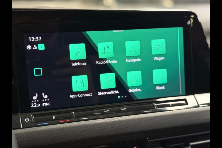 Volkswagen Golf 2.0 TSI GTI Clubsport | pano | Keyless | Downpipe | Keyless | ACC