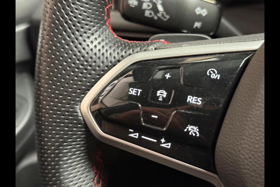 Volkswagen Golf 2.0 TSI GTI Clubsport | pano | Keyless | Downpipe | Keyless | ACC