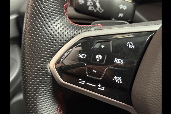 Volkswagen Golf 2.0 TSI GTI Clubsport | pano | Keyless | Downpipe | Keyless | ACC