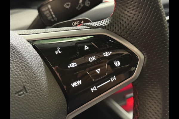 Volkswagen Golf 2.0 TSI GTI Clubsport | pano | Keyless | Downpipe | Keyless | ACC