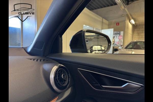 Audi Q2 35 TFSI Edition one S-line|Camera|Stoelverwarming|Carplay