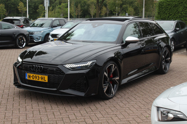 Audi RS6 Avant TFSI quattro / Trekhaak / Panoramadak / Keramisch / 360Camera / Head-up / Softclose / Standverwarming / B&O / Volleder / 22'' /  Apple CarPlay / Achterasbesturing / Luchtvering / Dodehoek / DAB / ACC / St