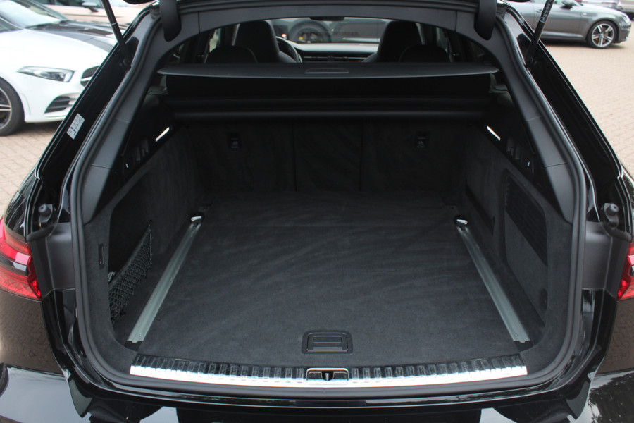 Audi RS6 Avant TFSI quattro / Trekhaak / Panoramadak / Keramisch / 360Camera / Head-up / Softclose / Standverwarming / B&O / Volleder / 22'' /  Apple CarPlay / Achterasbesturing / Luchtvering / Dodehoek / DAB / ACC / St