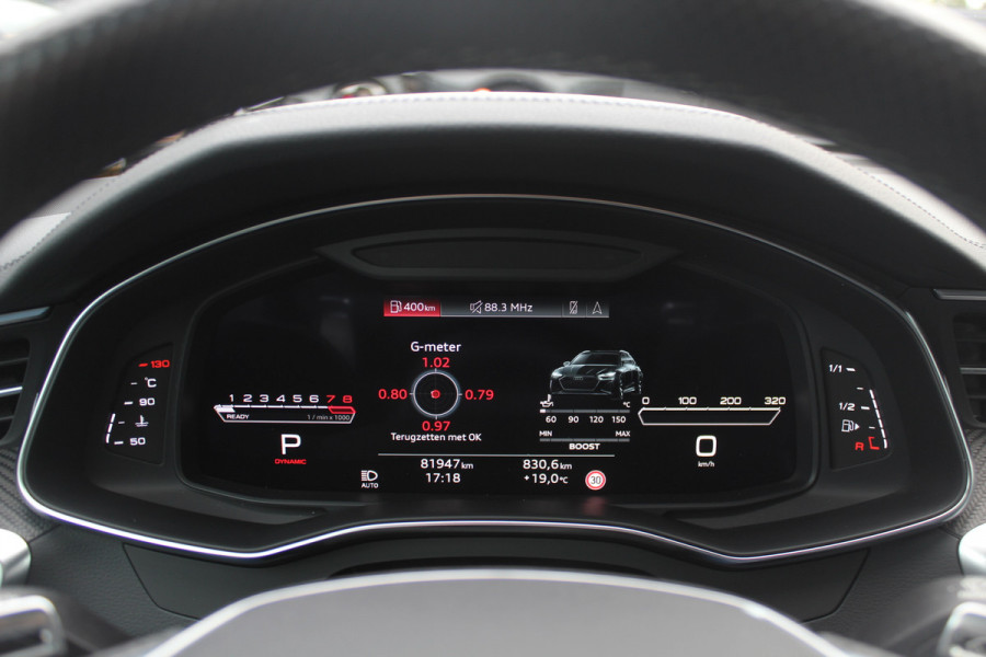 Audi RS6 Avant TFSI quattro / Trekhaak / Panoramadak / Keramisch / 360Camera / Head-up / Softclose / Standverwarming / B&O / Volleder / 22'' /  Apple CarPlay / Achterasbesturing / Luchtvering / Dodehoek / DAB / ACC / St