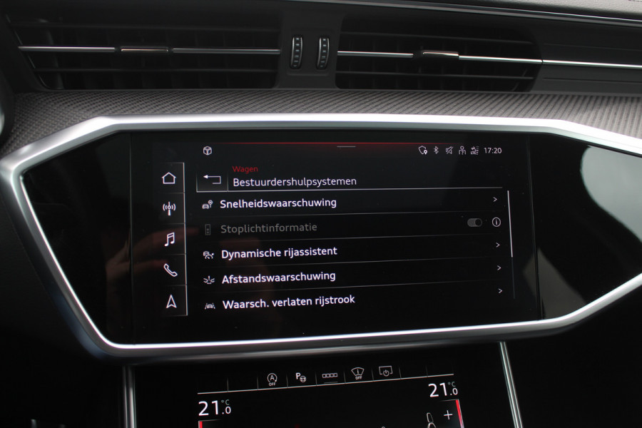 Audi RS6 Avant TFSI quattro / Trekhaak / Panoramadak / Keramisch / 360Camera / Head-up / Softclose / Standverwarming / B&O / Volleder / 22'' /  Apple CarPlay / Achterasbesturing / Luchtvering / Dodehoek / DAB / ACC / St