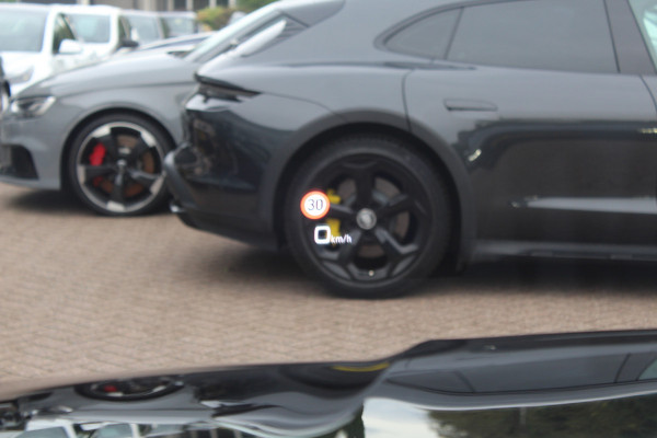 Audi RS6 Avant TFSI quattro / Trekhaak / Panoramadak / Keramisch / 360Camera / Head-up / Softclose / Standverwarming / B&O / Volleder / 22'' /  Apple CarPlay / Achterasbesturing / Luchtvering / Dodehoek / DAB / ACC / St