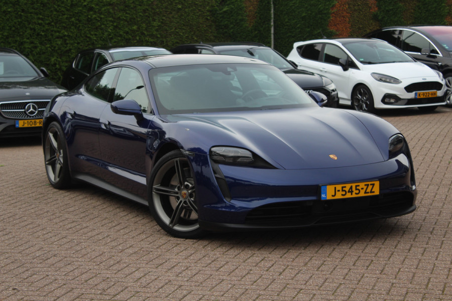 Porsche Taycan 4S Performance 84 kWh / SoH 91.3% / Panoramadak / 360Camera / Head-up / Achterasbesturing / Matrix LED / 21'' / Luchtvering / Bose / Stoelmassage / Sportchrono / Leder / Stuurverwarming / DAB / ACC Porsche Taycan 4S Performance 84 kWh / SoH 91.3% / Panoramadak / 360Camera / Head-up / Achterasbesturing / Matrix LED / 21'' / Luchtvering / Bose / Stoelmassage / Sportchrono / Leder / Stuurverwarming / DAB / ACC