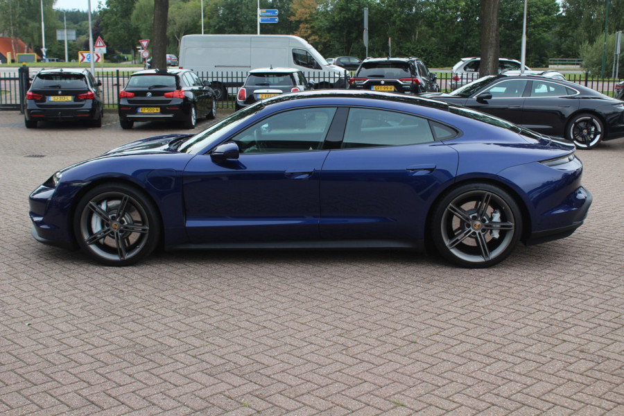 Porsche Taycan 4S Performance 84 kWh / SoH 91.3% / Panoramadak / 360Camera / Head-up / Achterasbesturing / Matrix LED / 21'' / Luchtvering / Bose / Stoelmassage / Sportchrono / Leder / Stuurverwarming / DAB / ACC Porsche Taycan 4S Performance 84 kWh / SoH 91.3% / Panoramadak / 360Camera / Head-up / Achterasbesturing / Matrix LED / 21'' / Luchtvering / Bose / Stoelmassage / Sportchrono / Leder / Stuurverwarming / DAB / ACC