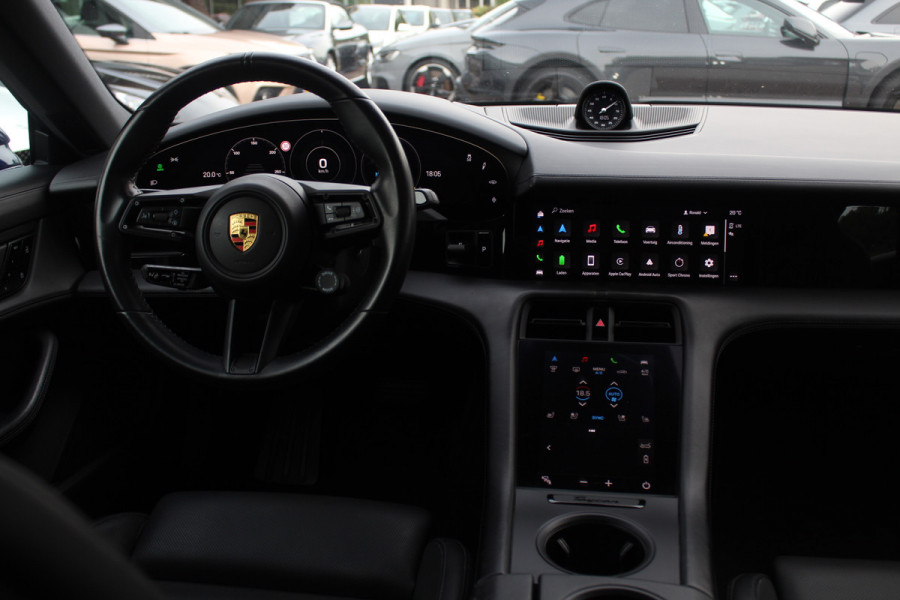 Porsche Taycan 4S Performance 84 kWh / SoH 91.3% / Panoramadak / 360Camera / Head-up / Achterasbesturing / Matrix LED / 21'' / Luchtvering / Bose / Stoelmassage / Sportchrono / Leder / Stuurverwarming / DAB / ACC Porsche Taycan 4S Performance 84 kWh / SoH 91.3% / Panoramadak / 360Camera / Head-up / Achterasbesturing / Matrix LED / 21'' / Luchtvering / Bose / Stoelmassage / Sportchrono / Leder / Stuurverwarming / DAB / ACC
