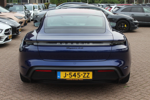 Porsche Taycan 4S Performance 84 kWh / SoH 91.3% / Panoramadak / 360Camera / Head-up / Achterasbesturing / Matrix LED / 21'' / Luchtvering / Bose / Stoelmassage / Sportchrono / Leder / Stuurverwarming / DAB / ACC Porsche Taycan 4S Performance 84 kWh / SoH 91.3% / Panoramadak / 360Camera / Head-up / Achterasbesturing / Matrix LED / 21'' / Luchtvering / Bose / Stoelmassage / Sportchrono / Leder / Stuurverwarming / DAB / ACC