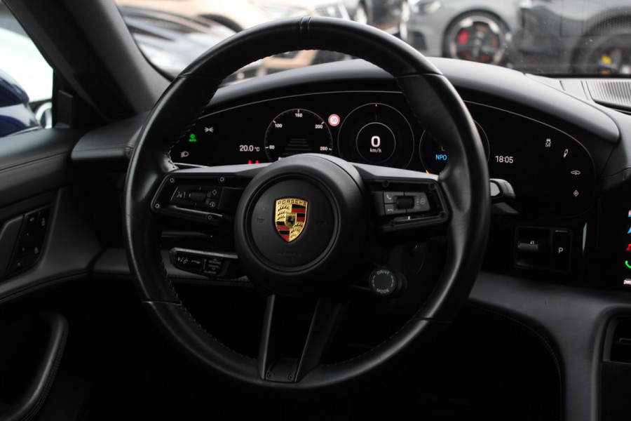 Porsche Taycan 4S Performance 84 kWh / SoH 91.3% / Panoramadak / 360Camera / Head-up / Achterasbesturing / Matrix LED / 21'' / Luchtvering / Bose / Stoelmassage / Sportchrono / Leder / Stuurverwarming / DAB / ACC Porsche Taycan 4S Performance 84 kWh / SoH 91.3% / Panoramadak / 360Camera / Head-up / Achterasbesturing / Matrix LED / 21'' / Luchtvering / Bose / Stoelmassage / Sportchrono / Leder / Stuurverwarming / DAB / ACC