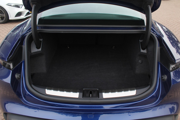 Porsche Taycan 4S Performance 84 kWh / SoH 91.3% / Panoramadak / 360Camera / Head-up / Achterasbesturing / Matrix LED / 21'' / Luchtvering / Bose / Stoelmassage / Sportchrono / Leder / Stuurverwarming / DAB / ACC Porsche Taycan 4S Performance 84 kWh / SoH 91.3% / Panoramadak / 360Camera / Head-up / Achterasbesturing / Matrix LED / 21'' / Luchtvering / Bose / Stoelmassage / Sportchrono / Leder / Stuurverwarming / DAB / ACC