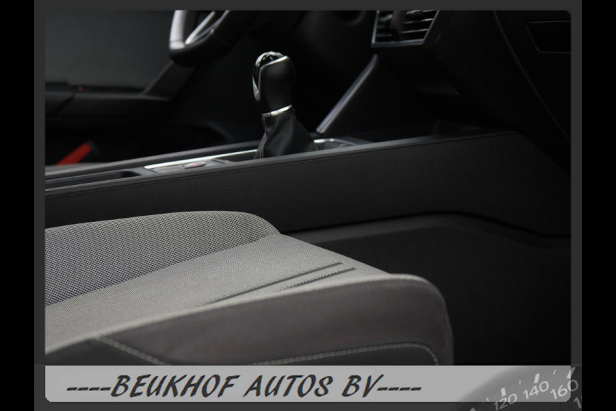 Seat Leon 1.0 TSI Style Business Intense Carplay Virtual Das Seat Leon 1.0 TSI Style Business Intense Carplay Virtual Das