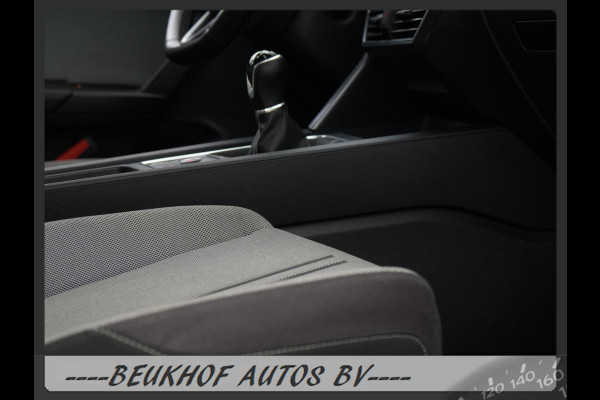 Seat Leon 1.0 TSI Style Business Intense Carplay Virtual Das Seat Leon 1.0 TSI Style Business Intense Carplay Virtual Das