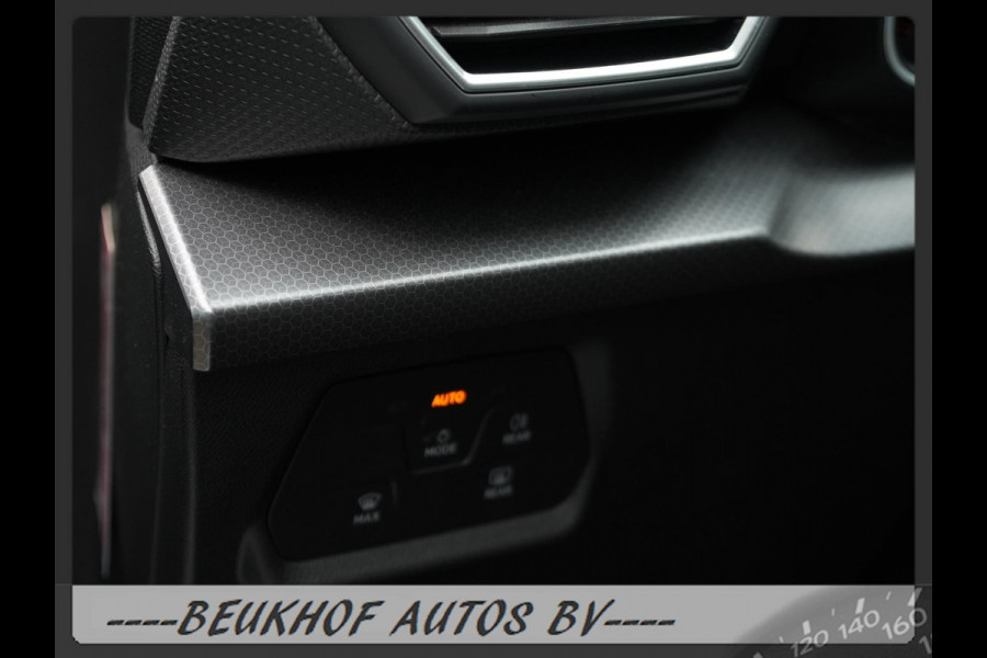 Seat Leon 1.0 TSI Style Business Intense Carplay Virtual Das Seat Leon 1.0 TSI Style Business Intense Carplay Virtual Das