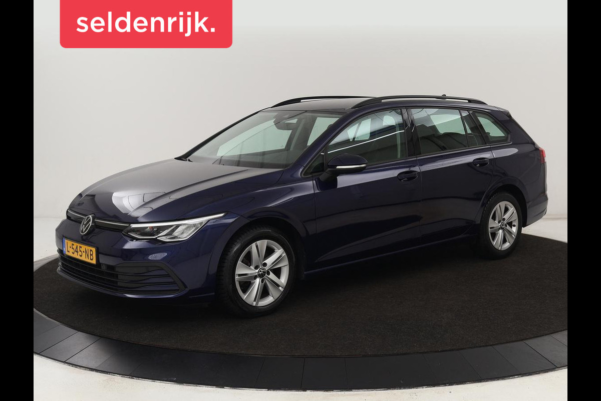 Volkswagen GOLF Variant 1.0 eTSI Life | LED | Elektrische Trekhaak | Carplay | Adaptive Cruise | PDC | Navigatie | Sfeerverlichting Volkswagen GOLF Variant 1.0 eTSI Life | LED | Elektrische Trekhaak | Carplay | Adaptive Cruise | PDC | Navigatie | Sfeerverlichting