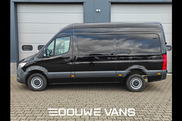 Mercedes-Benz Sprinter 316 L2H2 Zwart MBUX Trekhaak 3500kg 163pk Airco BPM Vrij