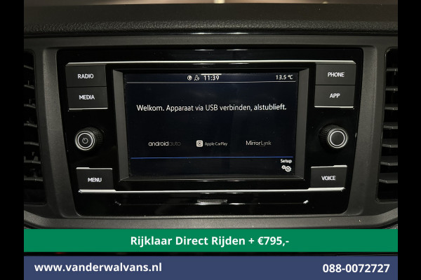 Volkswagen Crafter 2.0 TDI 141pk L3H2 (Oude L2H1) Euro6 *Rijklaar Direct Rijden* Airco | Camera | Apple Carplay | 3000kg Trekhaak | Cruisecontrol Android Auto, Parkeersensoren, Bijrijdersbank Volkswagen Crafter 2.0 TDI 141pk L3H2 (Oude L2H1) Euro6 *Rijklaar Direct Rijden* Airco | Camera | Apple Carplay | 3000kg Trekhaak | Cruisecontrol Android Auto, Parkeersensoren, Bijrijdersbank