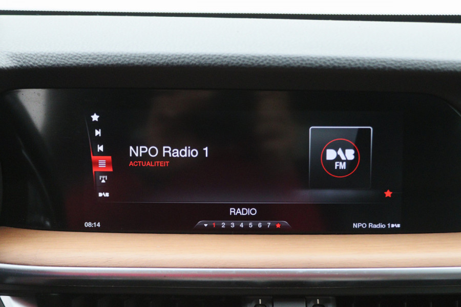 Alfa Romeo Stelvio 2.0 T AWD First Edition Climate, Camera, Elektrische Stoelen, Bluetooth, Navigatie, DAB, 20''